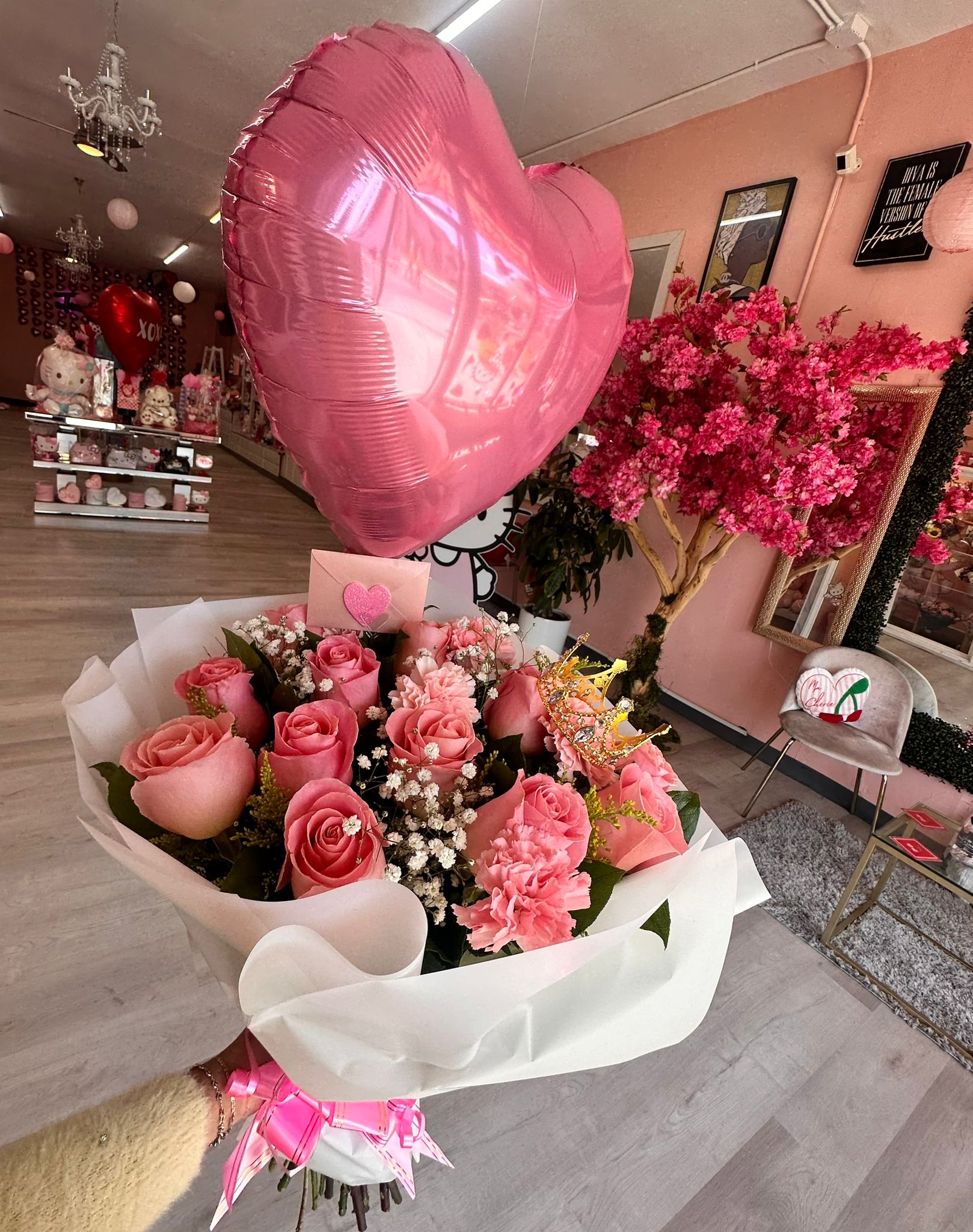 12 Roses - Crown - Balloon