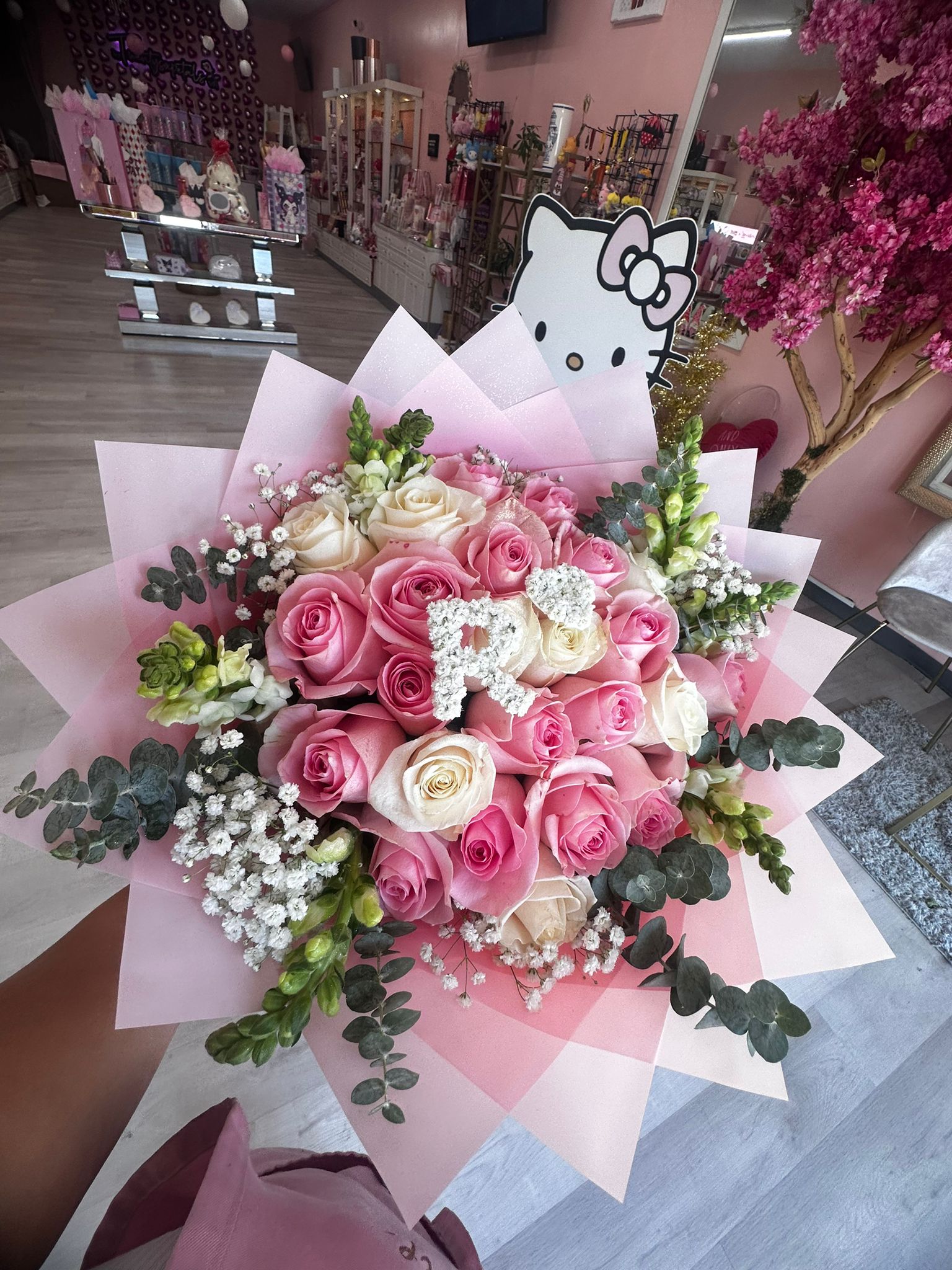 25 Roses with Initial