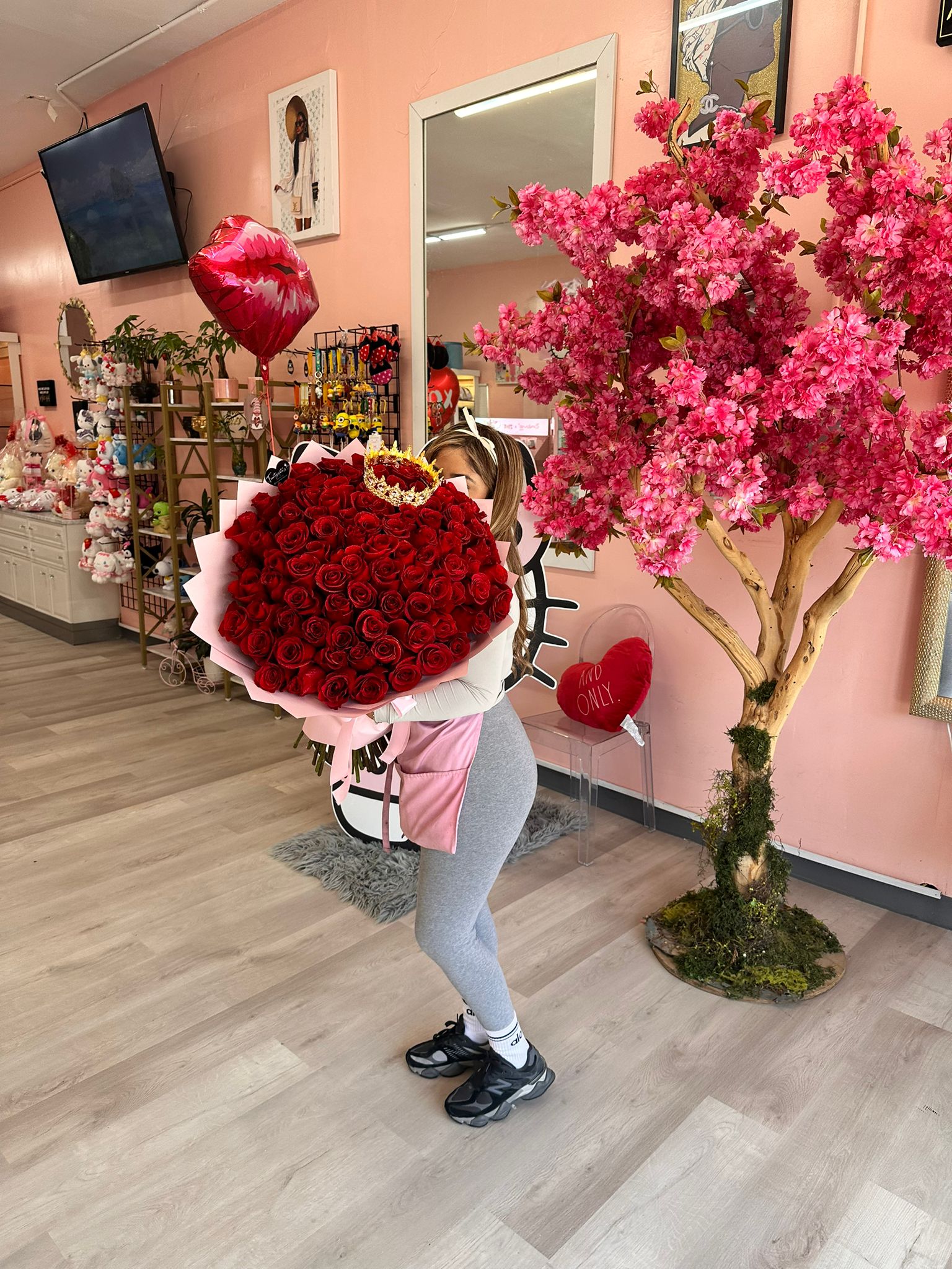 100 Roses with Tiara